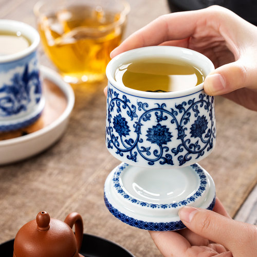 青花缠枝莲转转杯陶瓷茶杯主人杯单杯个人专用中式高档喝茶品茗杯