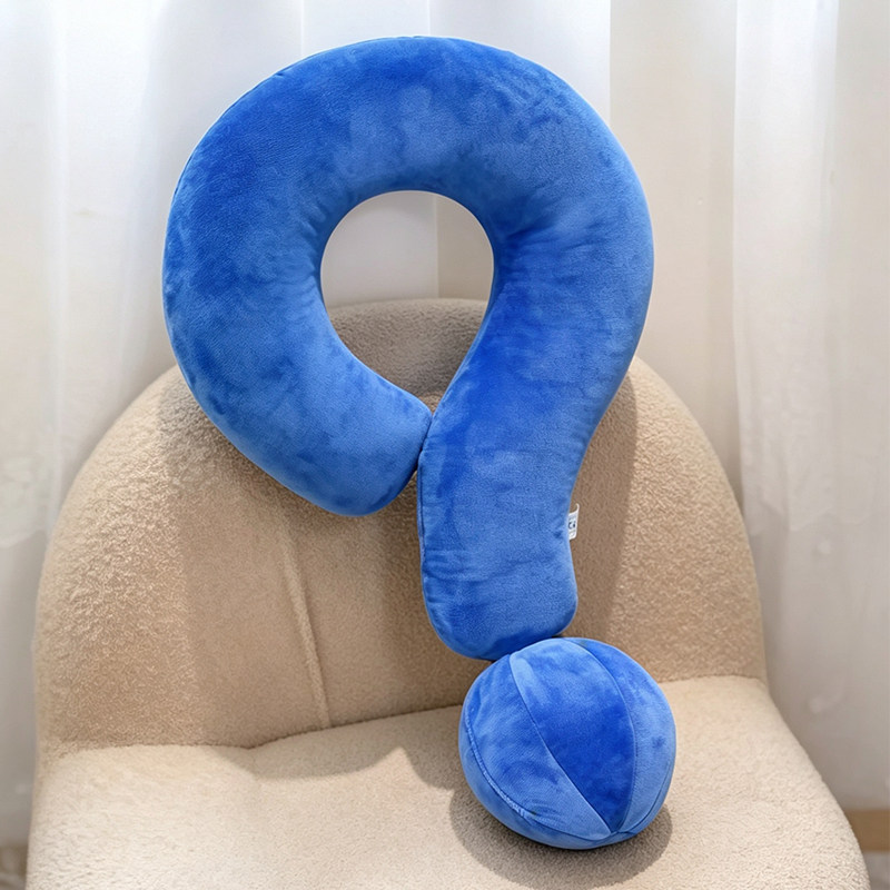 可爱毛绒问号抱枕蓝色U型靠垫家居装饰百搭疗愈绒感靠枕软装沙发