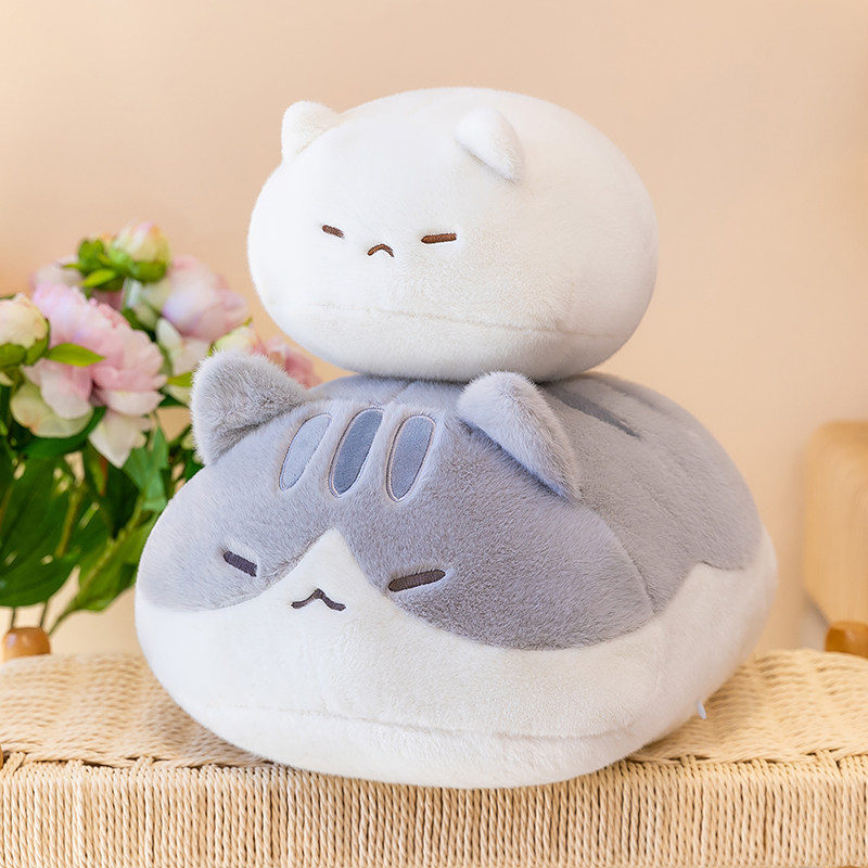 可爱奶油风猫咪毛绒圆形抱枕超柔图片