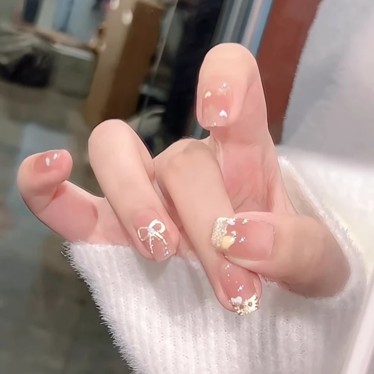 爆闪法式少女手绘猫咪kt手工可爱猫眼穿戴甲ins百搭爱心短款显白