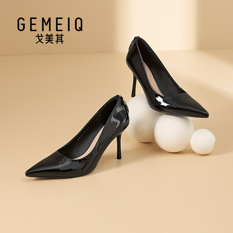 戈美其2026年新款黑色漆皮尖头高跟鞋女细跟百搭通勤工作浅口单鞋
