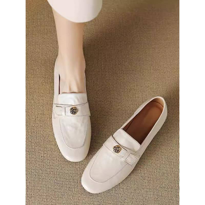 时尚的女性鞋柔软的羊皮覆古的英国风格低跟鞋新Slip-On Off-Whit