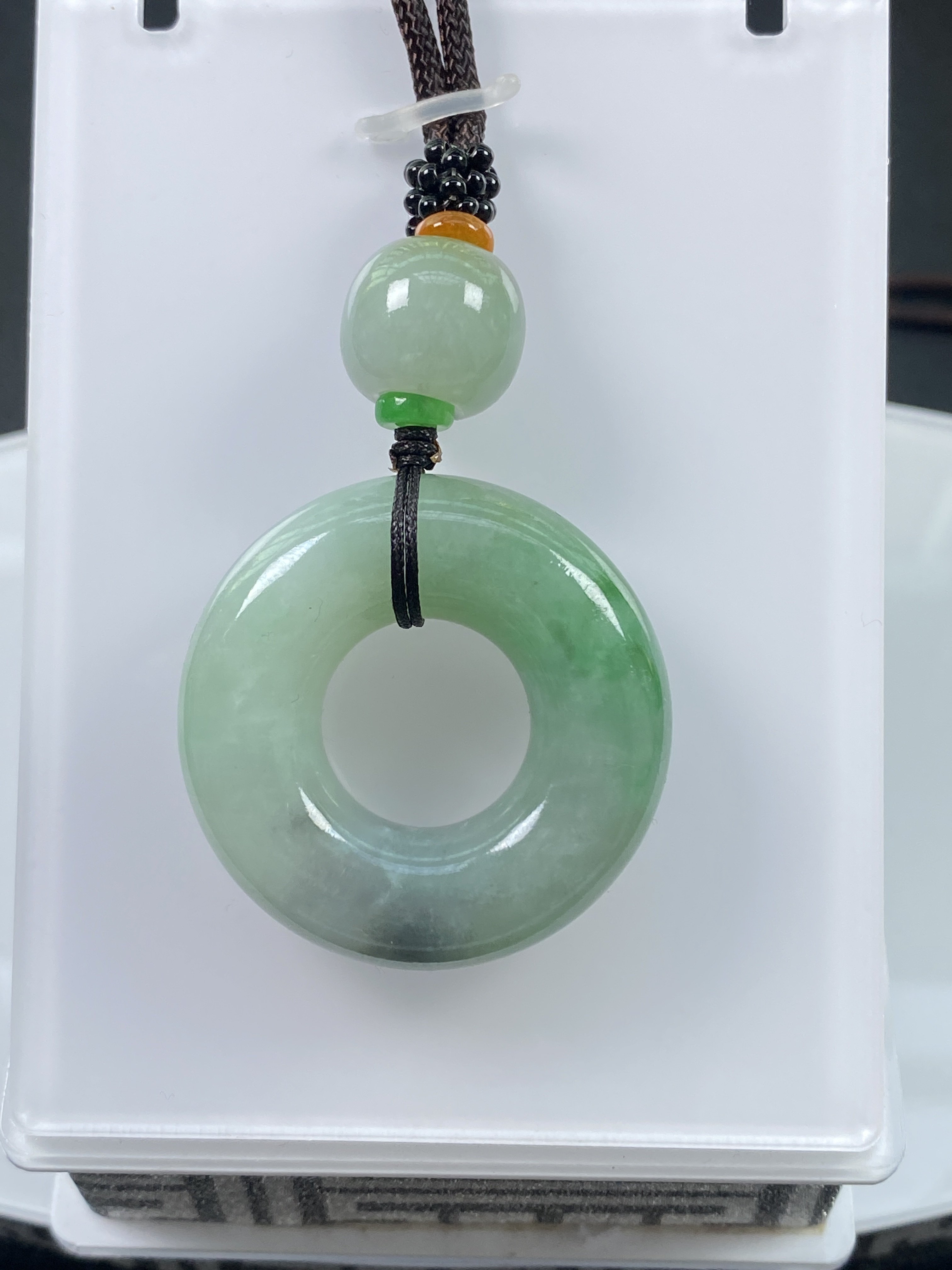 缅甸天然A货翡翠辣绿飘花平安环吊坠 证书编号0055