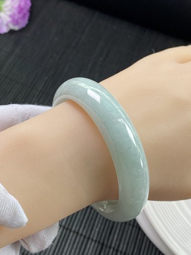 57正圈  天然A货翡翠细润手镯 掌宽75mm左右戴 证书编码0562