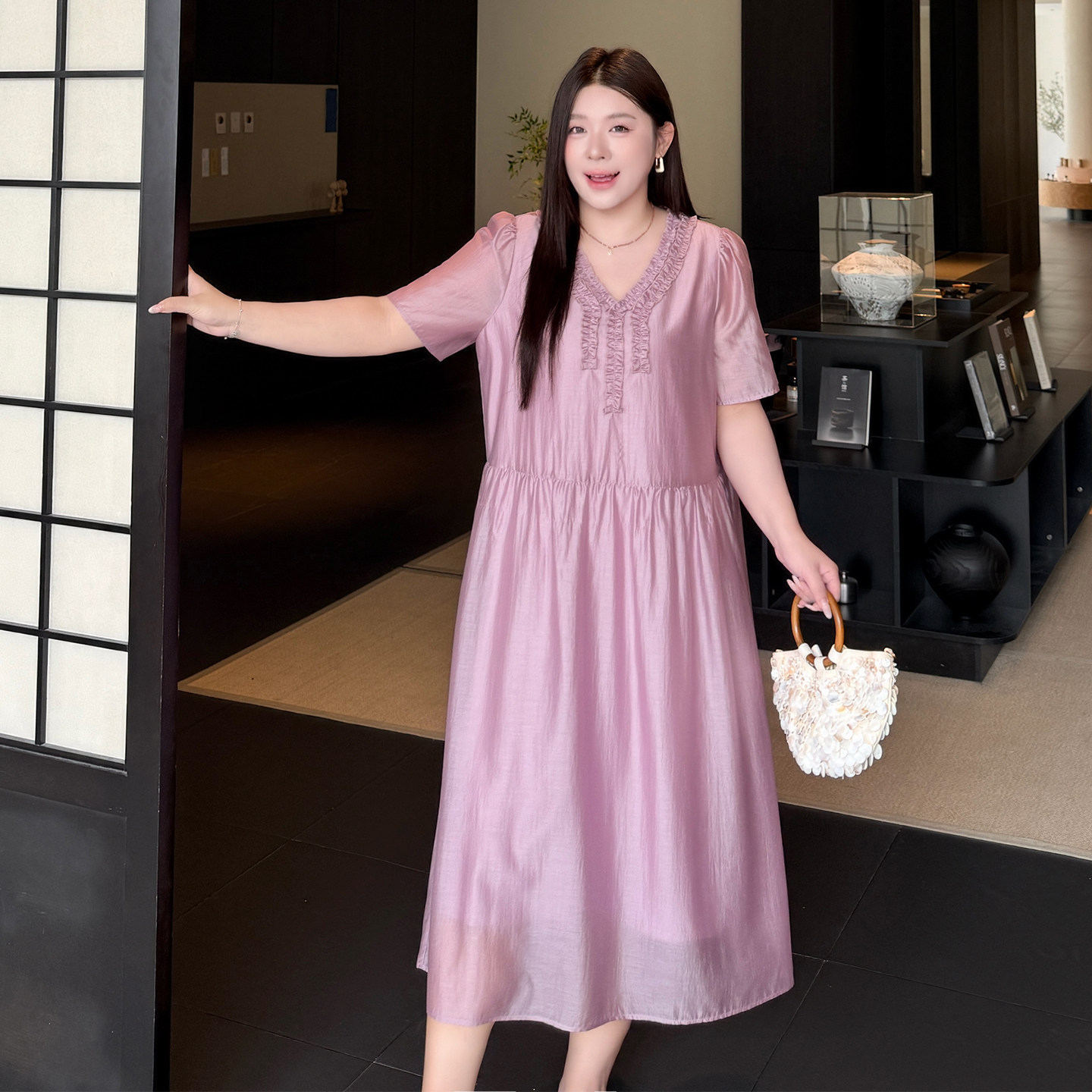 高级感大码女装醋酸丝质中长裙2026夏款200斤胖mm宽松显瘦连衣裙