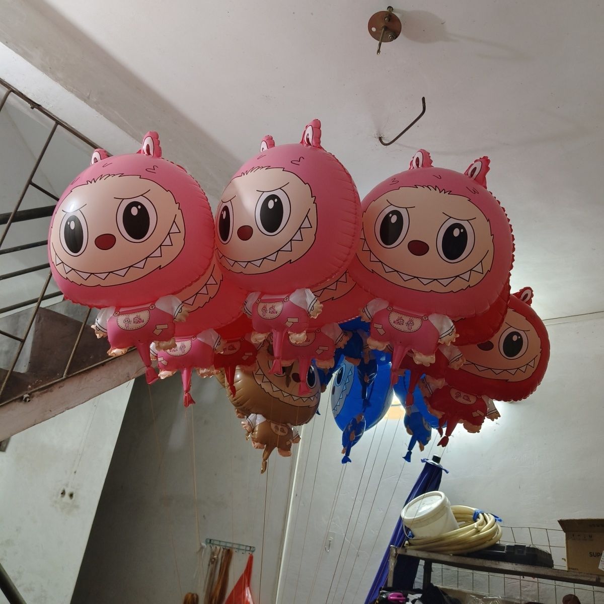 卡通动物造型新款光膜拉布布LABUBU 多色丛林精灵小狐狸飘空气球