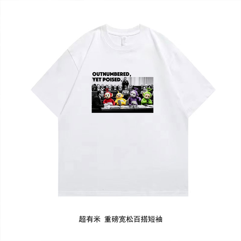 เสื้อยืดแขนสั้น ลายการ์ตูน Teletubbies แบบดั้งเดิมสไตล์อเมริกัน ดูน่ารักและขำขัน แนวเรโทร แม้ว่าเราจะมีน้อยแต่พวกเขามีมาก