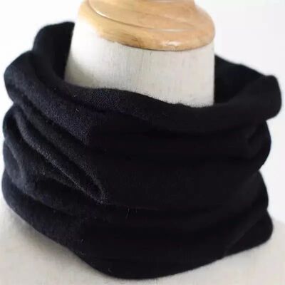 Autumn and Winter Season Velvet Scarf for Women To Keep Warm