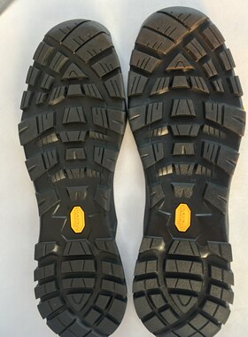 橡胶大底 浦瑞浦斯 意大利 VIBRAM防滑鞋底底片 更换维修  可裁剪