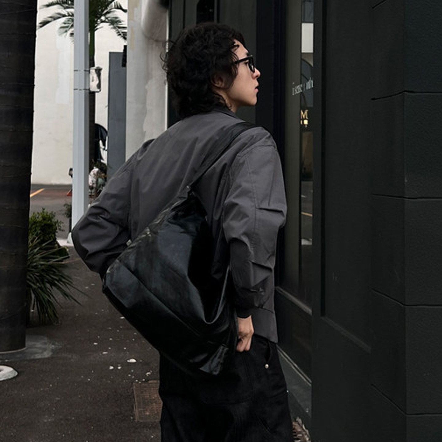 XC港风风pu时髦腋下单肩复古软皮ins托特挎包男女暗黑系街头手提