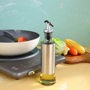 A stainless steel flavour bottle home with a leakproof sauce