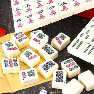 Souvenir Chinese Mahjong Game Set English Descrip Wood Case.