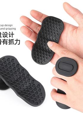 Silicone gripor finger exercise hard-pushing against the smo