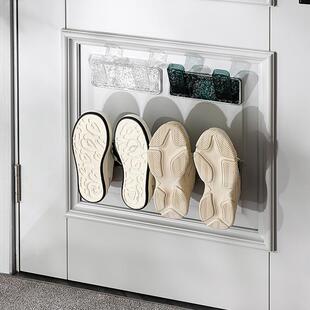 Home bathroom slippers cant be used on the walls of the hol