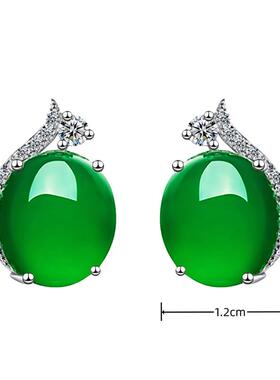A lot of Kevins green ear nails, fashion-like simples, silv