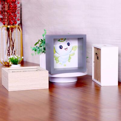 Theres no square photos in the wood can to save the childre