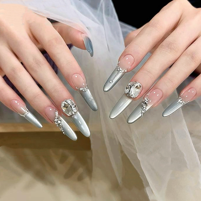 蓝宝石手工穿戴美甲中长款成品贴假指甲雾霾灰蓝猫眼宝石钻高级质