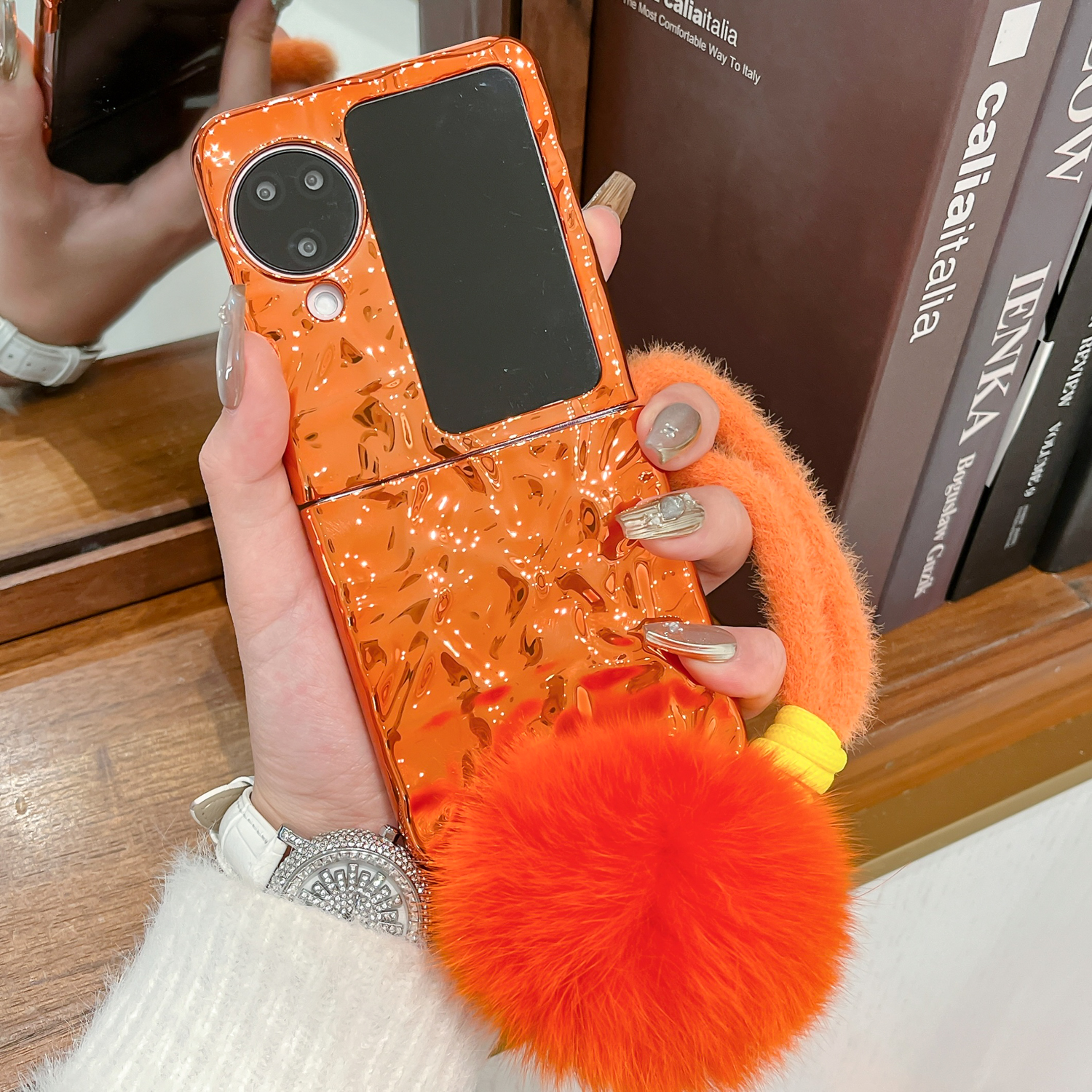 折叠屏橙色款硬壳防摔手绳保护套