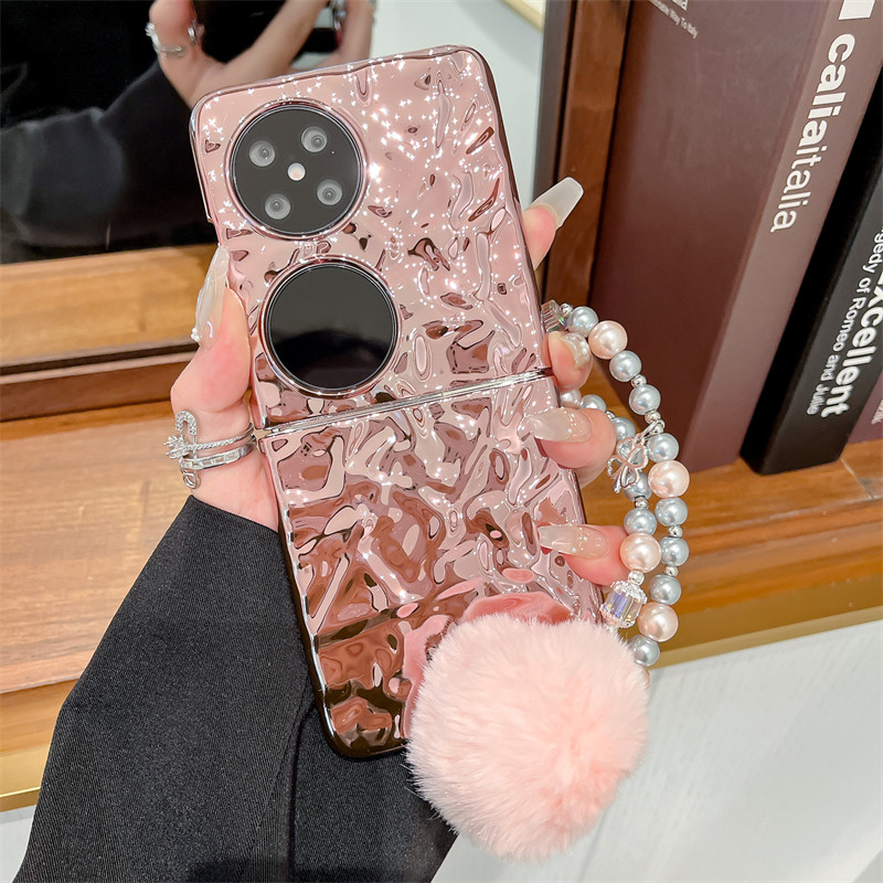 电镀皱褶银秋冬毛绒适用华为pockte2手机壳新款电镀褶皱纹p50pocket折叠屏全包防摔壳pocket S女款手绳保护套