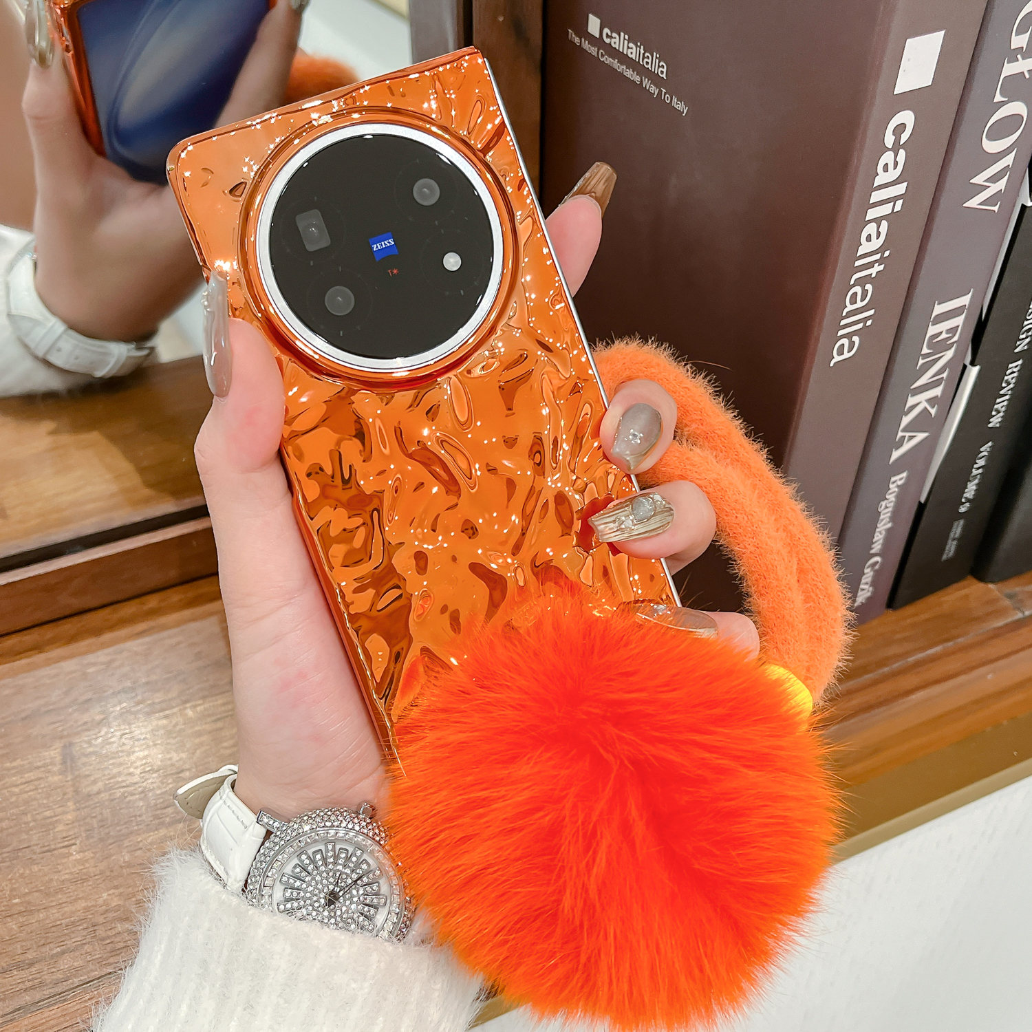 折叠屏橙色款硬壳防摔手绳保护套