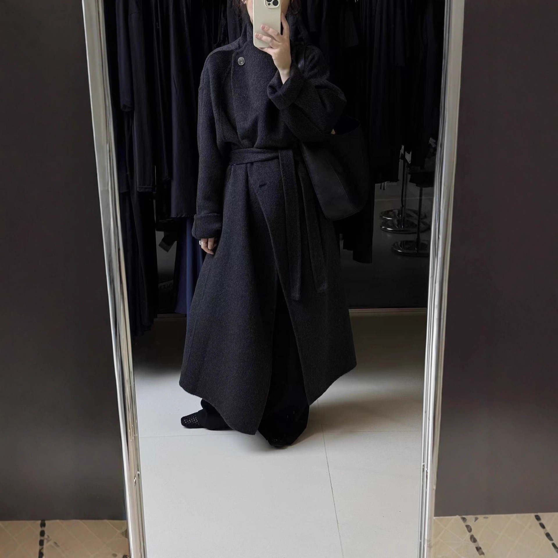 大翻领双面羊毛大衣系带