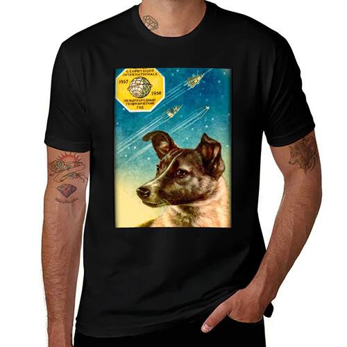 Laika the Sputnik 2 Russian Space Dog! T-Shirt Lightweight B