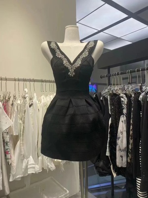 重工串珠镶钻设计V领修身短款高级感无袖露肩美背百搭吊带连衣裙