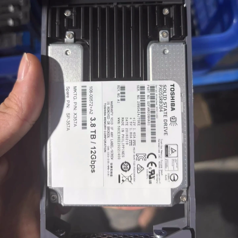 NetApp 3.8TB 12Gbps SAS SSD 固态硬盘 X357A-R6 X357A 全新