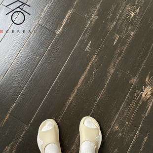 黑色复古油漆木纹砖150x800客厅卧室餐厅做旧仿古木纹砖黑色瓷砖