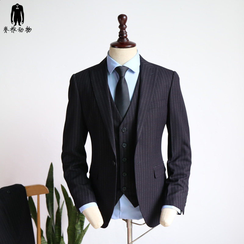 脊椎动物男装装修西服工作服西装