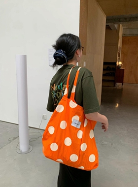 夏日度假休闲橙色波点帆布包单肩印花布袋包大容量百搭时髦购物袋