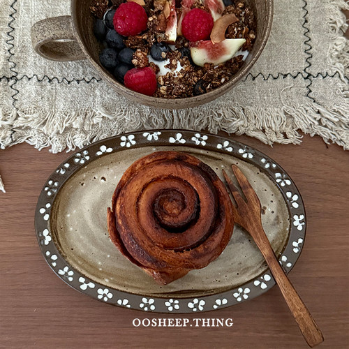 oosheep 高颜值粗陶甜品盘咖啡店做旧复古早餐盘侘寂风盘子日式