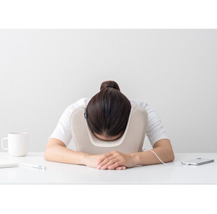 日本代购Timbre办公室午睡枕 可以带耳塞的枕头 坐着睡觉埋头枕