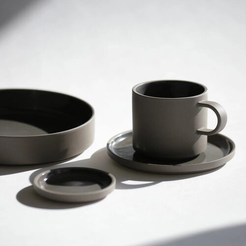 代购日本制HASAMI PORCELAIN陶瓷杯陶瓷碟陶瓷盖木盖2026新品灰色