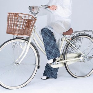 日本代购 防雨腿套护腿脚套野外户外园艺工作服套袖附收纳袋