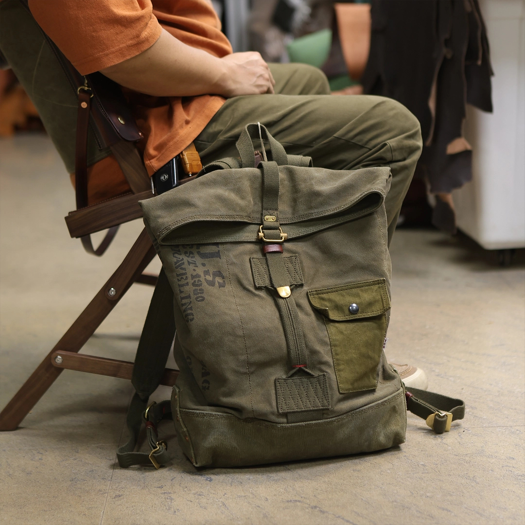 重磅帆布卷口背包复古书包新款设计师款双肩包-8732