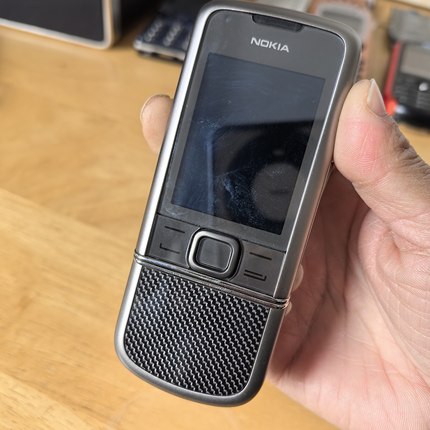 诺基亚 8800A 碳纤维版 原装国行 成色新 功能好 实拍图
