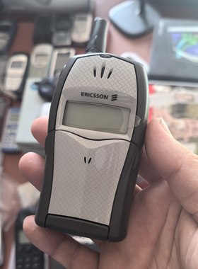 ERICSSON T20S 经典翻盖 库存未用 英文菜单