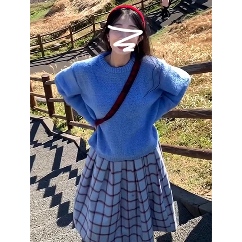 2025新款韩系高级感穿搭一整套连衣裙子女早秋季蓝色针织套装长裙