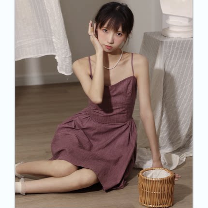 喵吉法式无袖修身收腰露背渡假裙小个子中长款紫色吊带连衣裙女夏
