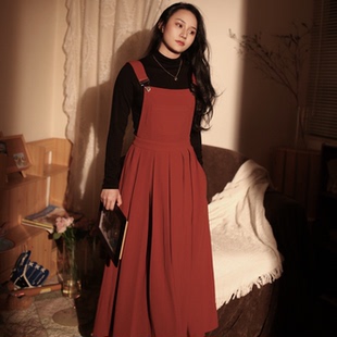 喵吉法式复古小众收腰显瘦渡假裙小个子红色连衣裙长裙背带裙女秋