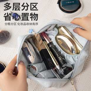 多层分区化妆包多功能女便携式防水旅行化妆品收纳包尼龙拉链中号