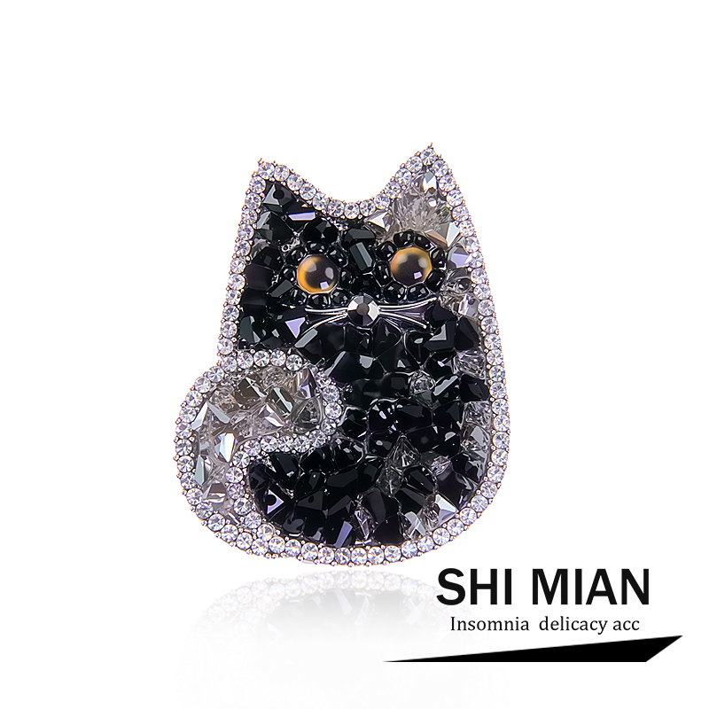 可爱双色黑猫胸针创意水晶