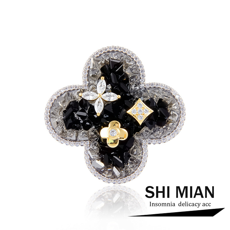 幸运设计感水晶四叶草胸针女高级感时尚外套毛衣胸花别针配饰礼物,饰品/流行首饰/时尚饰品新,胸针,淘宝优惠券,粉丝福利购,淘宝优惠卷