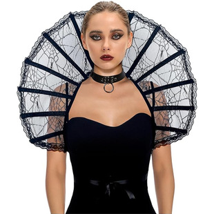 Halloween costume with a skeleton-themed black cloak斗篷