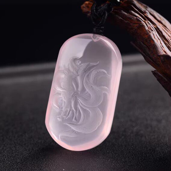 天然星光粉水晶小狐狸吊坠芙蓉石招桃花粉色粉晶项链原石雕刻