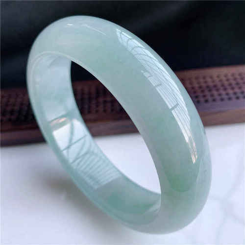 周大f福缅甸翡翠手镯冰糯种浅绿油青蓝底宽边玉镯子飘花阳绿女款