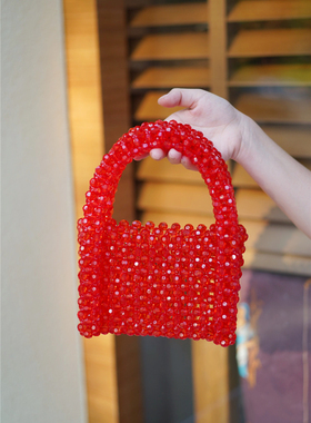 红色复古晚宴手提串珠包闪闪菜篮子水桶包几何方形编织复古女包