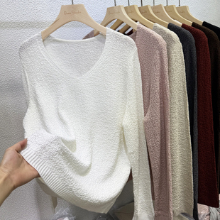 女韩系慵懒风高级感洋气上衣 V领简约宽松毛衣针织衫 2025秋装 新款