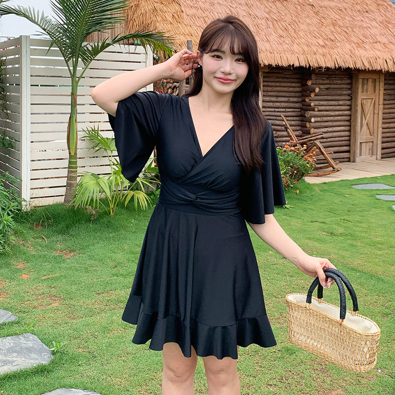加肥加大泳衣女连体裙式遮肉300斤短袖胖mm大码遮肚成人泡温泉200